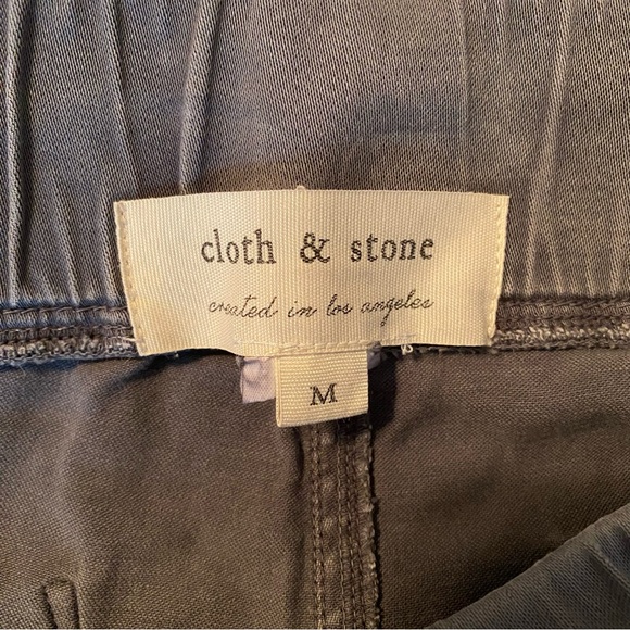 Good Condition Cloth & Stone Jogger from Anthropologie, size Medium - Picture 2 of 4